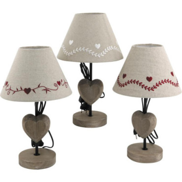 Lampe en bois motif coeurs